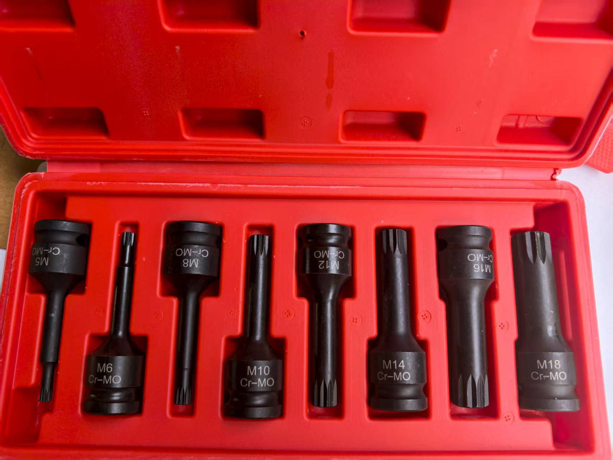Red / 8PC M