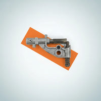 Oil Pump Assembly Sturdy Woodcutter Oil Pump Easy to Install Part for Amateur Fixers