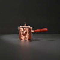 Copper Pitcher with Wooden Handle Hammered Tea Pitcher with Handle Heat-Resistant Gravy Boat