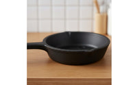 Realistic Design Simulation Cooking Pan Model Exquisite Workmanship Miniature Frying Pan DIY Craft Accessory Mini Skillet Toy for Hobbyists, Crafters, Miniature Scene, Photography Prop