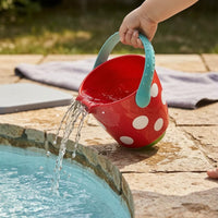 Curved Handle Mini Shower Bucket Glossy Water Spray Bath Toy Plastic Bath Pouring Toy Electricitynon-Electric for Children, Bathtub