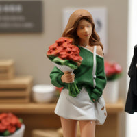 2 Pieces Miniature Couple Figure High Intricacy Hand-Painted Resin Figure