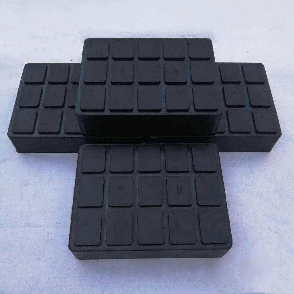 Non-slip heavy-duty rubber lift pad for car jacks, 6cm thick