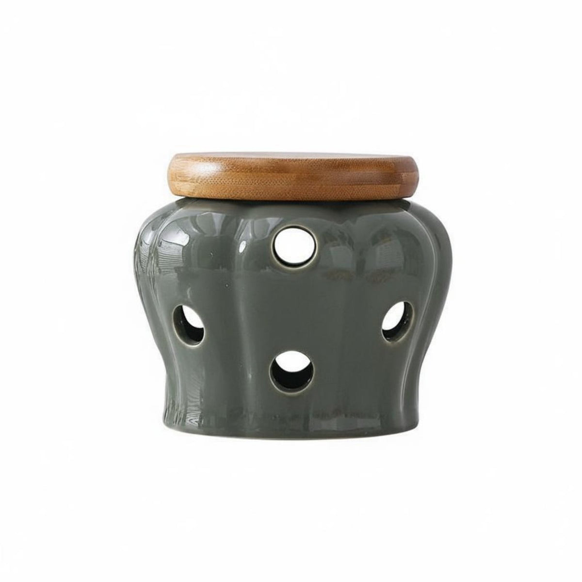 Countertop Garlic Storage Large Capacity Garlic and Ginger Container With Lid Hollowed-out Storage Pot for Pantry