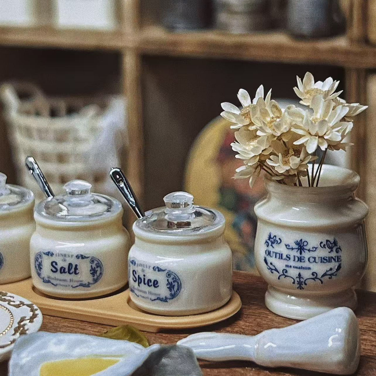 Miniature Dollhouse Kitchen Spice Jar Set for 1/6 and 1/12 Scale Dolls - Vintage Style Model