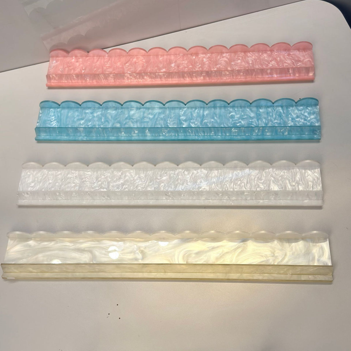 Acrylic Mahjong Tile Pusher with Shell Pattern (4-Piece Set)