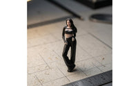 1/64 Standing Female Figurine Decorative 3D Printed Figurine Photography Prop Resin Miniature Figure for Model Display