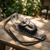 Streamlined Motorcycle Fuel Tank Bag Studded Fuel Tank Bag with Buckle Strap-on Quick-Access for Cruiser Riders