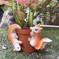 Squirrel Hanging Statue Resin Hanging Plant Pot Ornament Textured