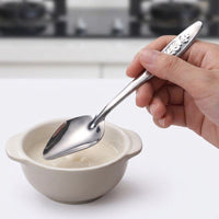 Ergonomic Grip Spoon and Stainless Steel Parrot Feeding Spoon, Food-Grade Silver Feeder for Parakeet Chick, Smooth Rim Hand-Feeding Tool, 11.5cm
