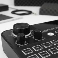 Digital Display Live Live Broadcasting Sound Card Noise Reduction Bluetooth Karaoke Mixer Multi-Band Equalizer Live Sound Card Single-Press Presets for Streamers, Beginners, Recording