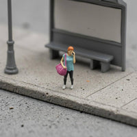 Backpack Phone-Calling Woman Figurine Model Decoration 1:64 Female Figurine Display Piece 1/64 Scale Figure High Detail