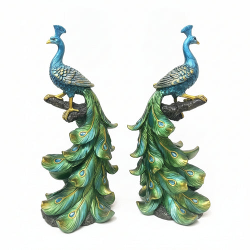 Resin Peacock Figurine Elegant Ornament Sculpted for Wine Cabinet