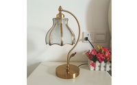Vintage-Inspired Petal Shade Table Lamp Decorative Arched Stem Table Lamp Gold-Toned Ambient for Bedroom, Reading Nook, Study