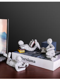 Nordic Resin Reading Figure Ornament for Home Study Decoration and Bookshelf Decor
