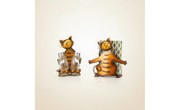 Cat Napkin Holder with Pepper shaker Body Decorative Cat Holder Artistic Metal Tabletop Organizer for Kitchen