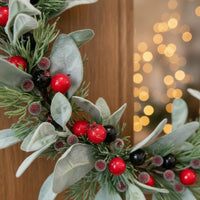 Christmas Wreath Realistic Look Woodland Sprig Wreath Country Cottage Holiday Decoration for Wall