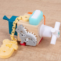 Fine-Motor Wooden Sensory Cube Hands-on Sensory Busy Cube Tactile Busy Board Toy Mechanism Play for Children