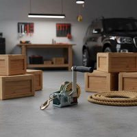 800 Lbs Hand Winch Self-Locking Hand Crank Winch Safety Latch Hook for Workshop