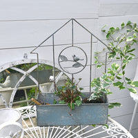Wrought Iron Wall-Mounted Flower Pot, Vintage Distressed Garden Courtyard Decoration, Outdoor Balcony Storage Pot, Climbing Vine Rack