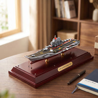 1:700 Aircraft Carrier Model with Carrying Case Alloy-Style Scale 1:700 Aircraft Carrier Model Detailed for Showcase Shelving