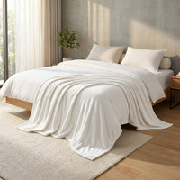 Easter Throw Blanket Warm White Flannel Blanket Motif Throw Blanket for Families, Adults, Lounging, Living Room, Bedroom, Holiday Decoration