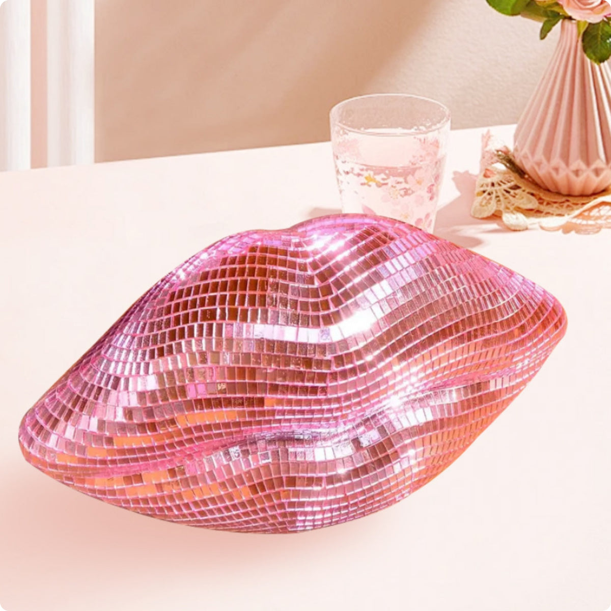 Mirror Lips Sculpture Glossy Finish Mosaic Mouth Decor Curved Contours