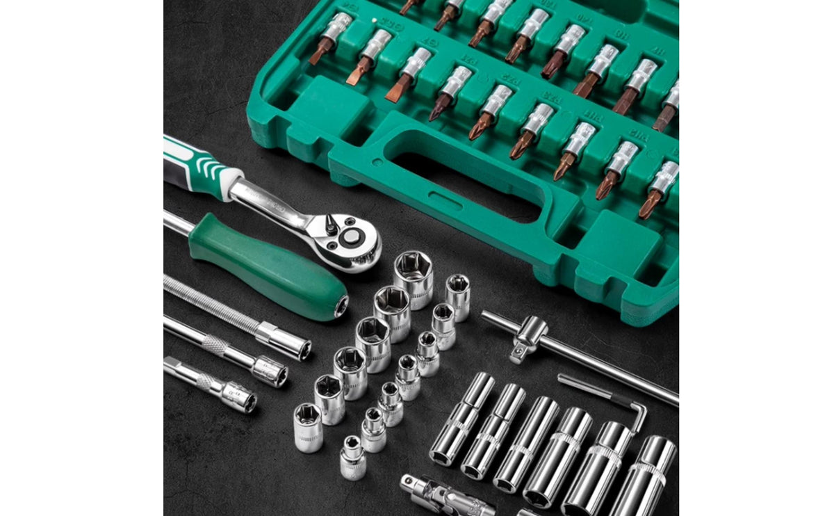 Socket Set with Hard Shell Case 53-Piece Tool Kit with Hard Shell Case 1/4-Inch Ratchet and Socket Set for Car Repair, Garage, Roadside Emergency