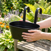 Home Decoration Garden Planter for Fence and Balcony, Painted Oval Shape Metal Planter, Hanging Flower Pots for Railing, Iron Hanging Planter