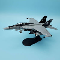 Detachable Landing Gear 1/72 Scale F/A-18F Model Highly Detailed F/A-18F Super Hornet Model Includes Display Represent Collectors Enthusiasts, Desk Decoration