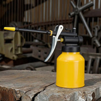 Oil Sprayer with Trigger Compact Hand-Operated Oil Pump Lubricant Dispenser for Mechanics, Machinists, Machine Maintenance, Workshop, Garage