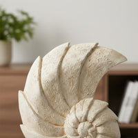 Conch Statue Modern Minimalist Marine Ornament Tabletop Decor Polyresin House Decoration for Showroom