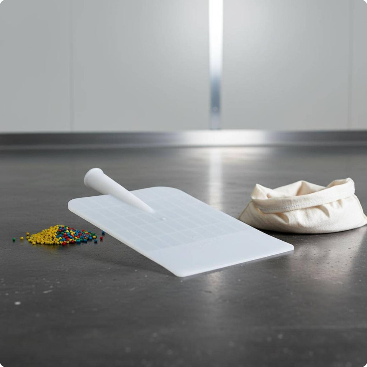 Plastic Grain Translucent White Grain Solo-Handed for Household Use