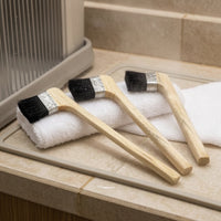 Deshedding Brush Long-Lasting Wooden Cat Brush Healthy Shine for Cats