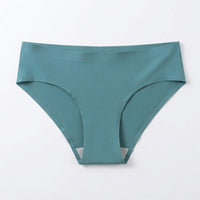 Underwear Women Moisture Wicking with Seamless No Show Design, Ladies Knickers in Ice Silk Nylon for Gym and Everyday Wear, Low Waist