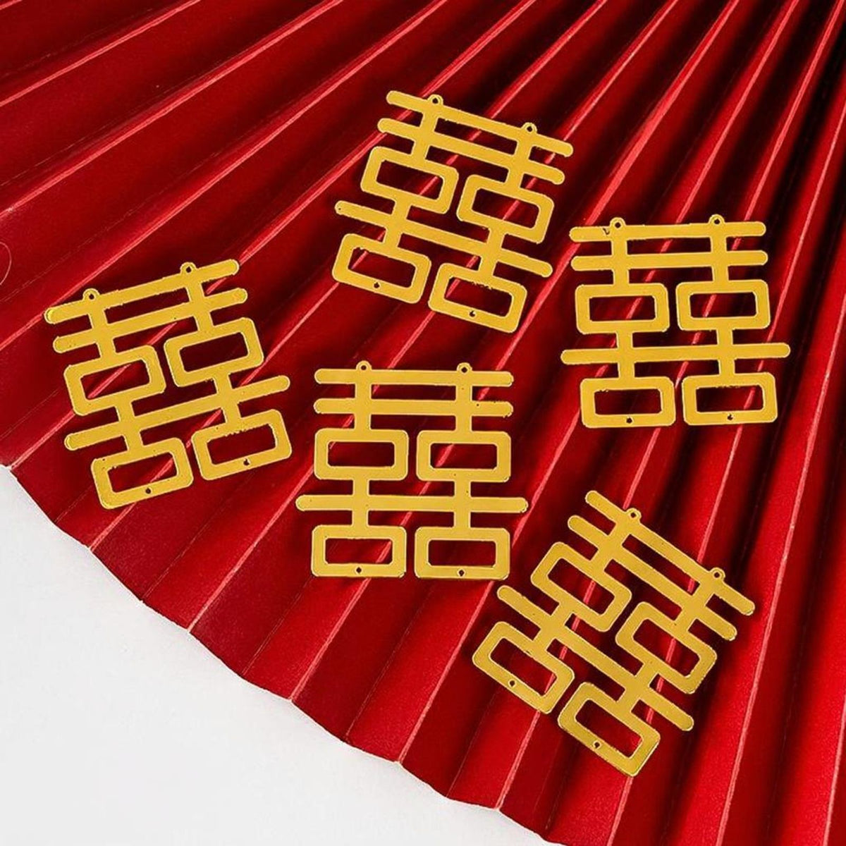 Golden Avian Iron Cake Topper for Chinese Wedding Decor
