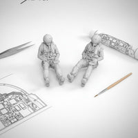2 Figures Fighter Jet Crew Member Figures 1/48 Scale Fighter Cockpit Figure Pair 3D Printed F-16D Model for Display
