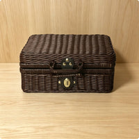 Wicker Gift Box Latch Closure Woven Carry Box Easy to Stow for Photography Prop