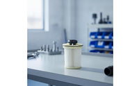 Replacement Fuel Filter Component Cylindrical Fuel Filter High Throughput for Mechanics, Engine Maintenance