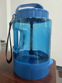 亚马逊爆款2.2L狗狗水壶大容量饮水壶户外运动水壶户外猫狗水壶
