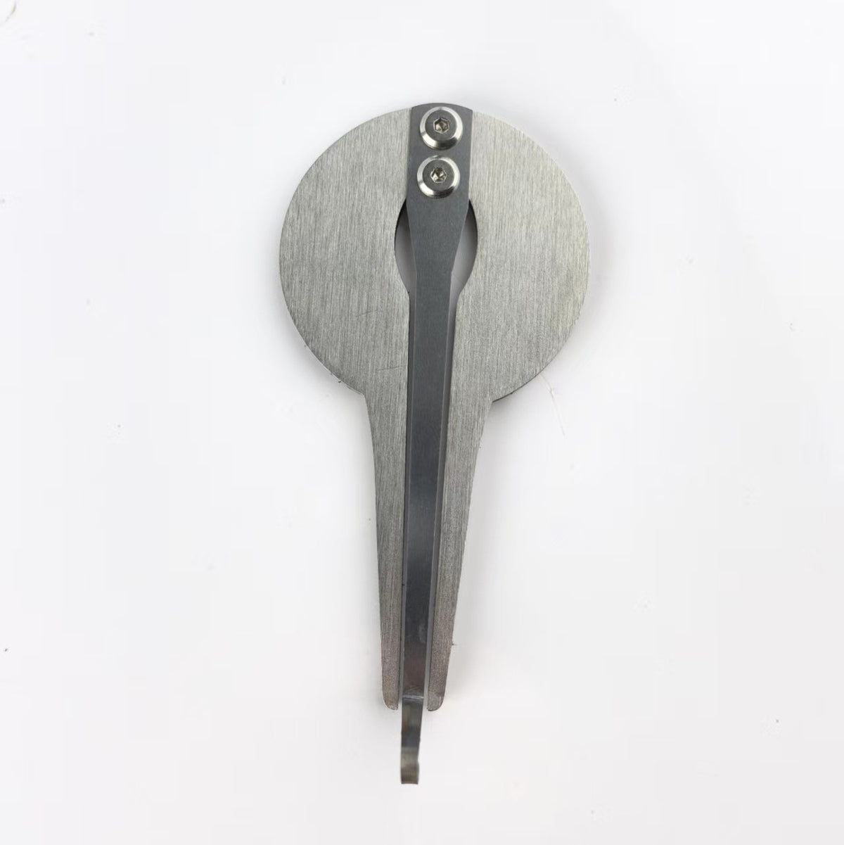Silver / Round