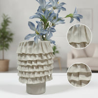 Ruffled Resin Vase Textured Sculptural Vase Artisanal Resin Flower Holder Modern for Living Room, Entryway, Display Shelf