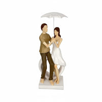 Couple Under Umbrella Ornament Artistic Couple Under Umbrella Figurine Modern Handcrafted Resin Lover Statue for Newlyweds, Couples, Desktop