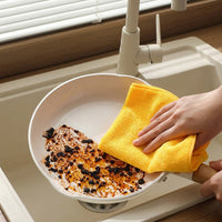 30cm x 40cm Microfibre Cloth for Wet and Dry Use, Versatile Cleaning Cloths for Furniture and Glass, Multi-Surface Automotive and Kitchen Tool