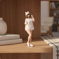 Detailed Girl Figurine Handpainted 1:64 Girl Figure Home Decor for Desk Display