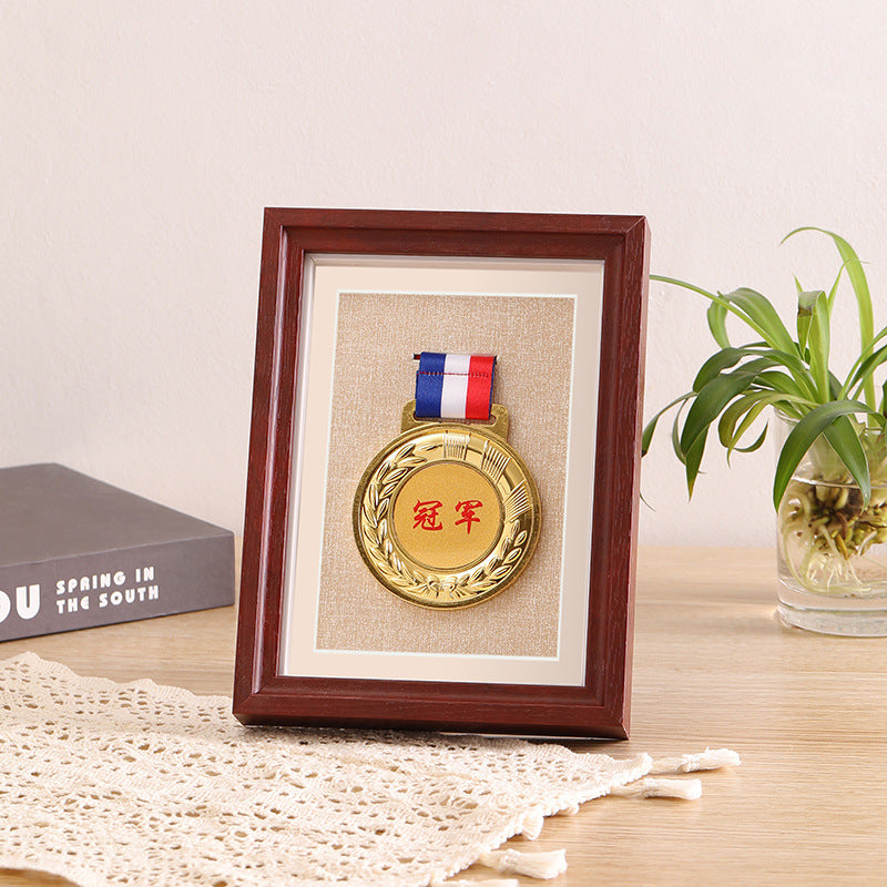 Mahogany / 7 Inch 1 Medal