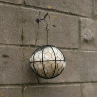 Wire Mesh Nesting Globe Rust-Resistant Bird Nester with Hanging Chain Spherical