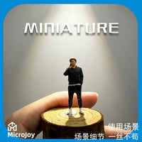 1/64微缩仿真人偶模型树脂涂装成品小人 打电话男玩具立体摆件