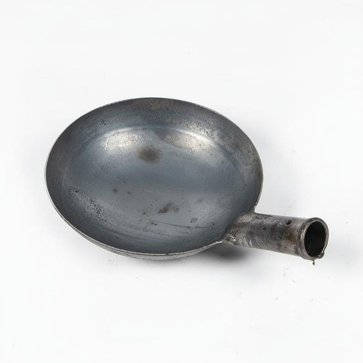 Ladle Head with Hanging Hole Industrial-Style Iron Ladle Head for Farmer, Farm, Construction Site