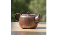Tea Pot Pure Copper Hammered Finish Kettle with Compact Capacity and Distinctive Side Handle for Single-serving Brewing Suitable for Tea Lovers Tea Ceremony Office Home Decor